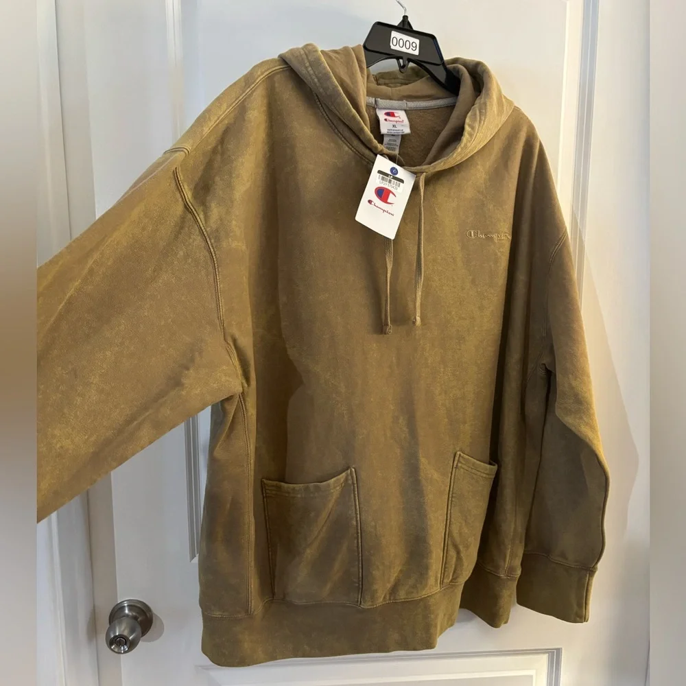 Champion Men's Hooded Pullover Sweatshirt in washed Tan NWT